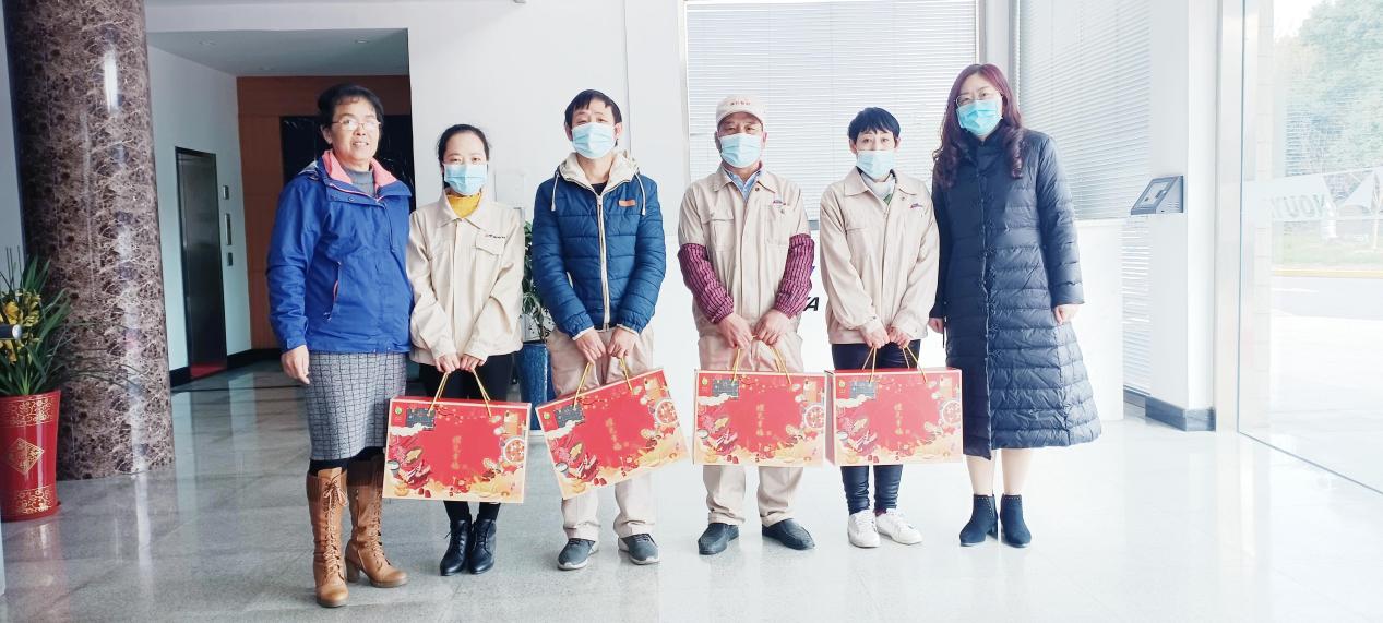 【慰問職工】“是您為我們升起一縷冬日暖陽(yáng)……”(圖1)